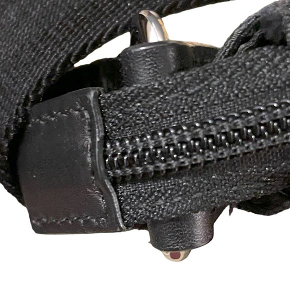 GUCCI monogram black canvas crossbody / shoulder purse unisex - Picture 5 of 15